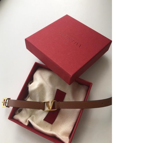 NIB Valentino VLogo Bracelet - Picture 2 of 9